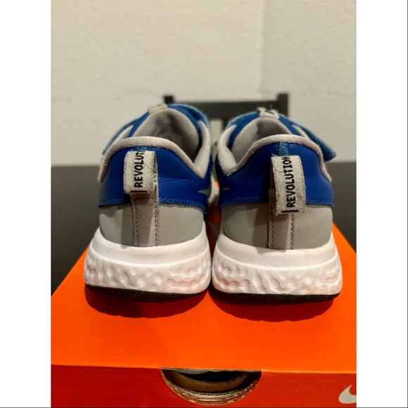 Little Boys Nike Revolution 5 Sneakers - Picture 5 of 7